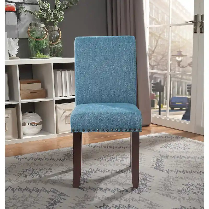 Chaise Eco Parsons en similicuir clouté
