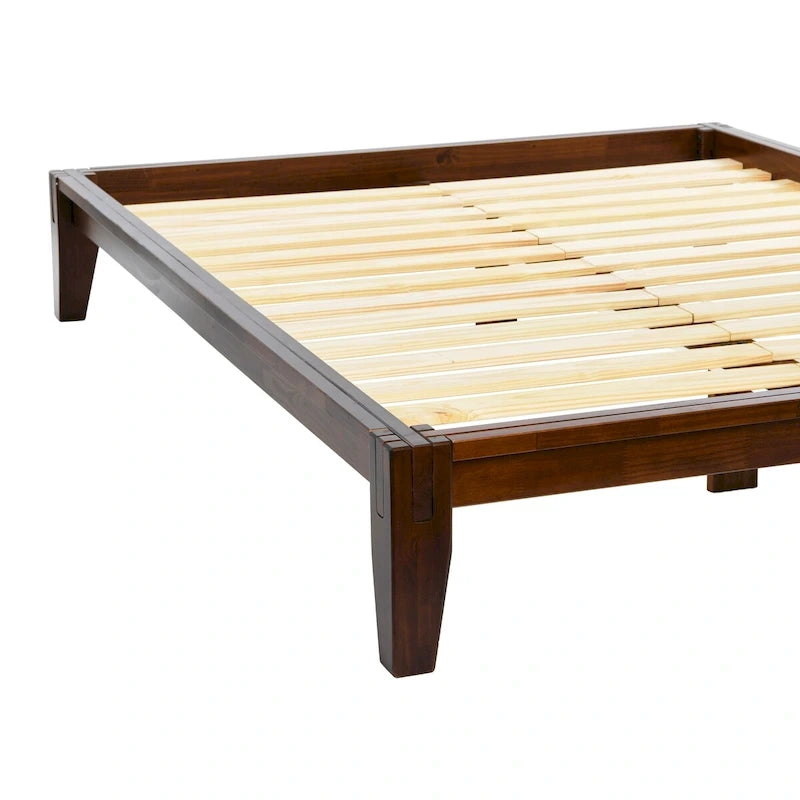 Lit plateforme en bois massif avec assemblage japonais