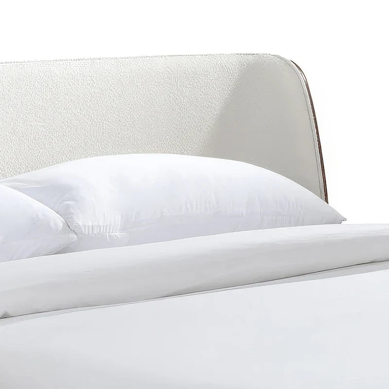 Ensemble de chambre bas de gamme avec fauteuil à oreilles en bouclette du milieu du siècle